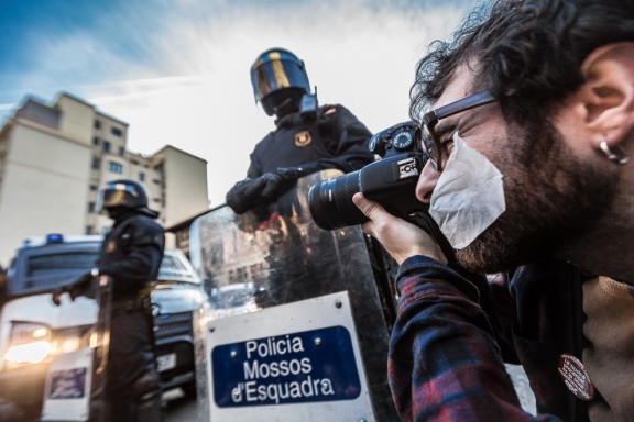 (CAT) Irídia i Amnistia Internacional aconsegueixen que s’acordi la creació d’una Comissió Parlamentària sobre el model policial